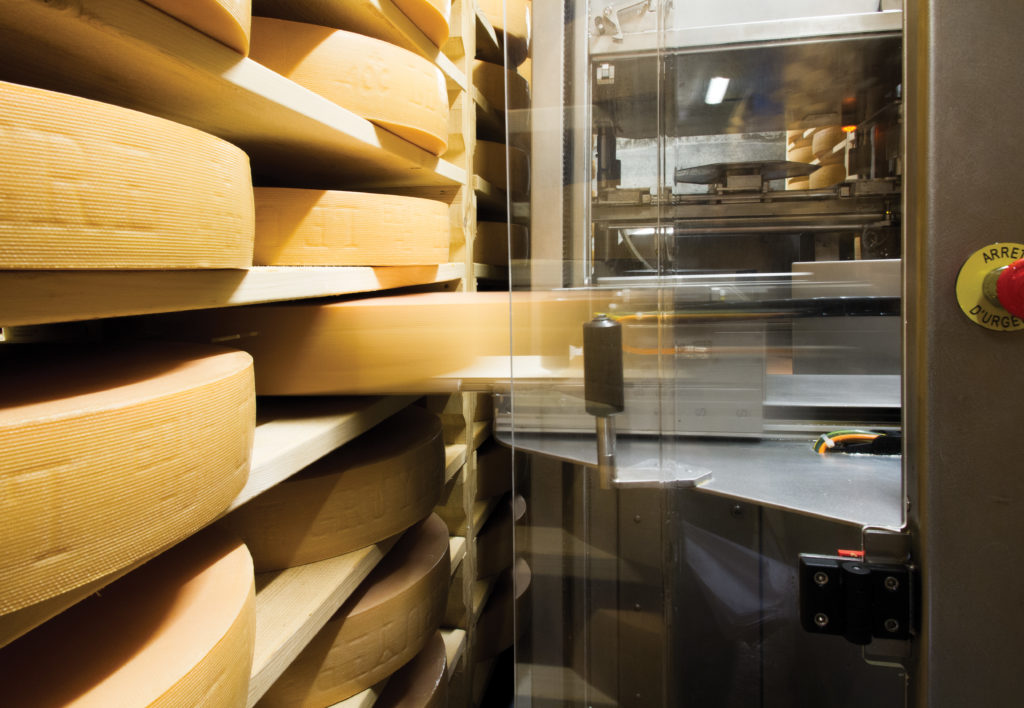 Robot de soin JNJ dans une cave d'affinage de fromages